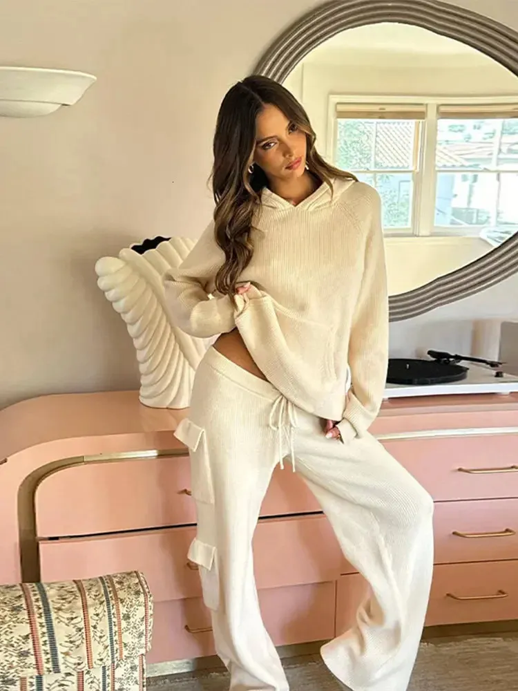 Oversized Knit Hoodie & Cargo Pants Set - Cozy Autumn Two-Piece