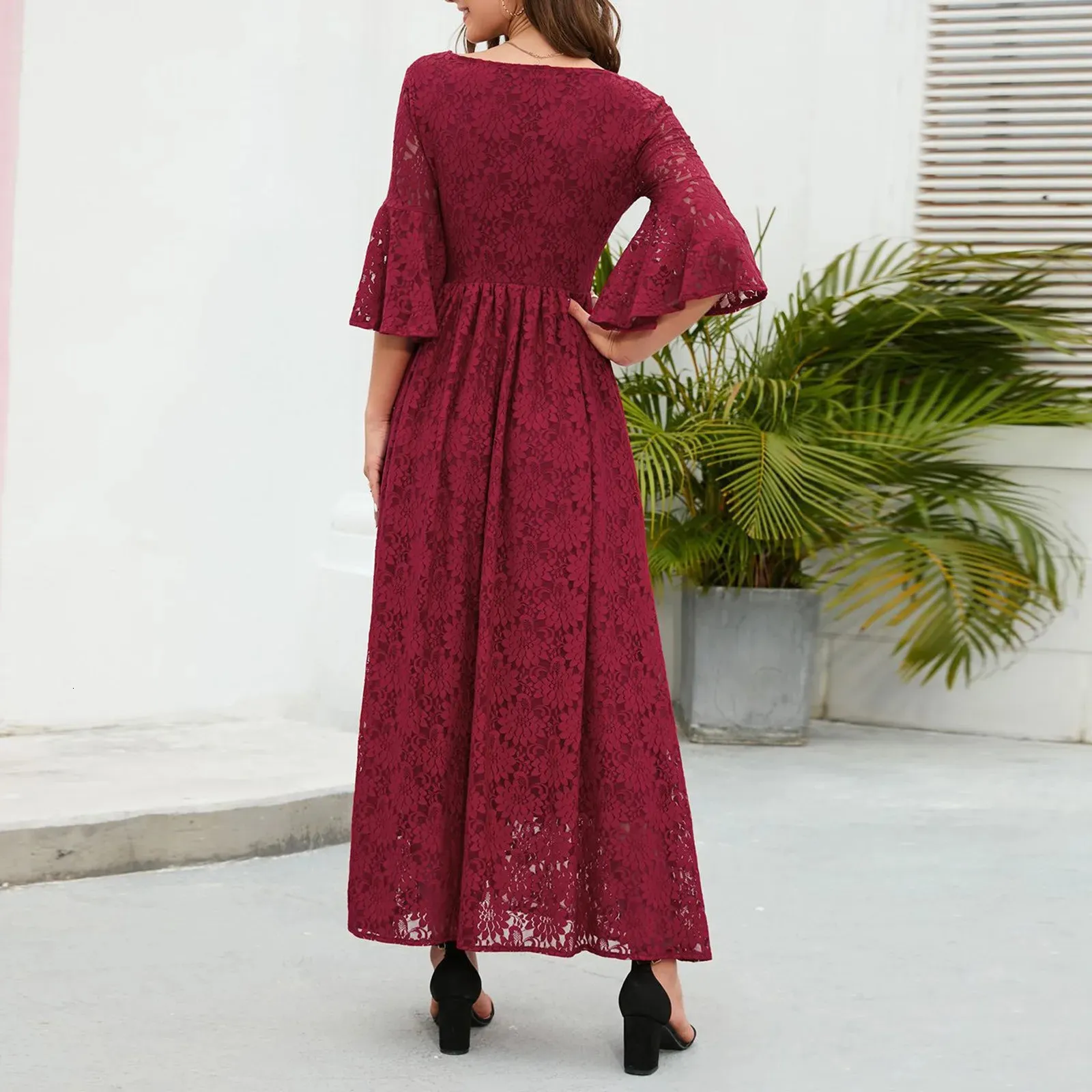 Elegant and Flattering Lace Autumn Dress for Women