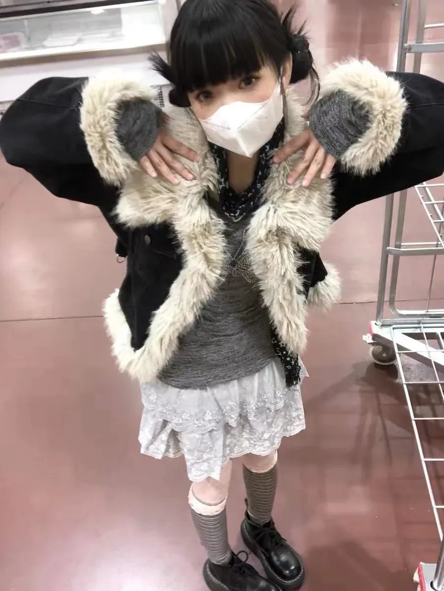 ジャケット・アウター 00s grunge velor fur fireman coat y2k 00s grunge velor fur fireman coat y2k