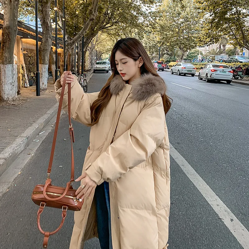 Long coat with zipper closure and hooded collar, medium length