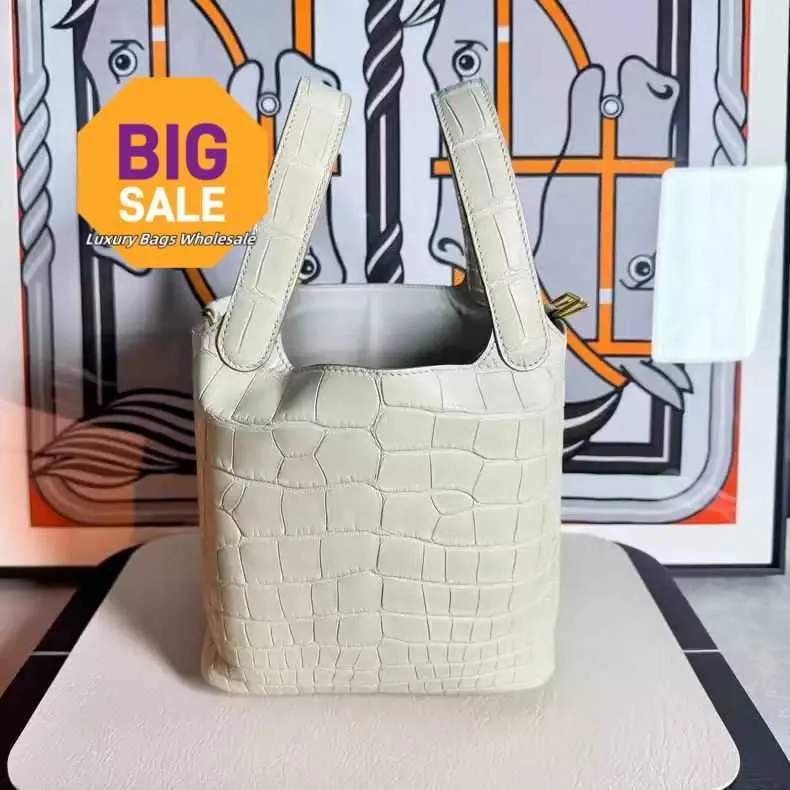 Luxury Designer Leather 31 Bags And Totes 18cm Glacier White Alligator Fog Noodle Basket With Gold Buckle For Travel U7UT From Jjisadho1 253.68 DHgate.Com
