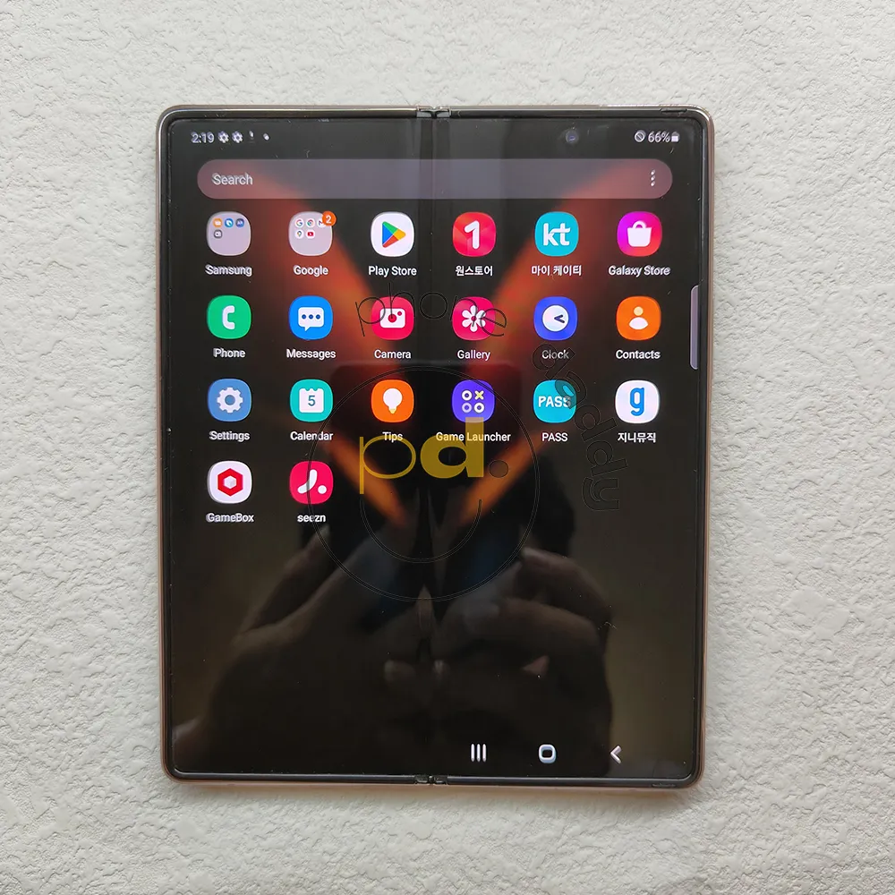 Samsung Galaxy Z Fold 2 5G 7.6 AMOLED, 12GB RAM, Yi TL18,907.25