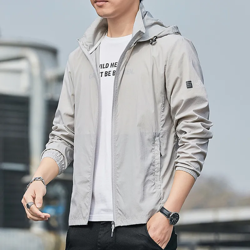 Lightweight Hooded Sun Jacket: Summer Style, Versatile