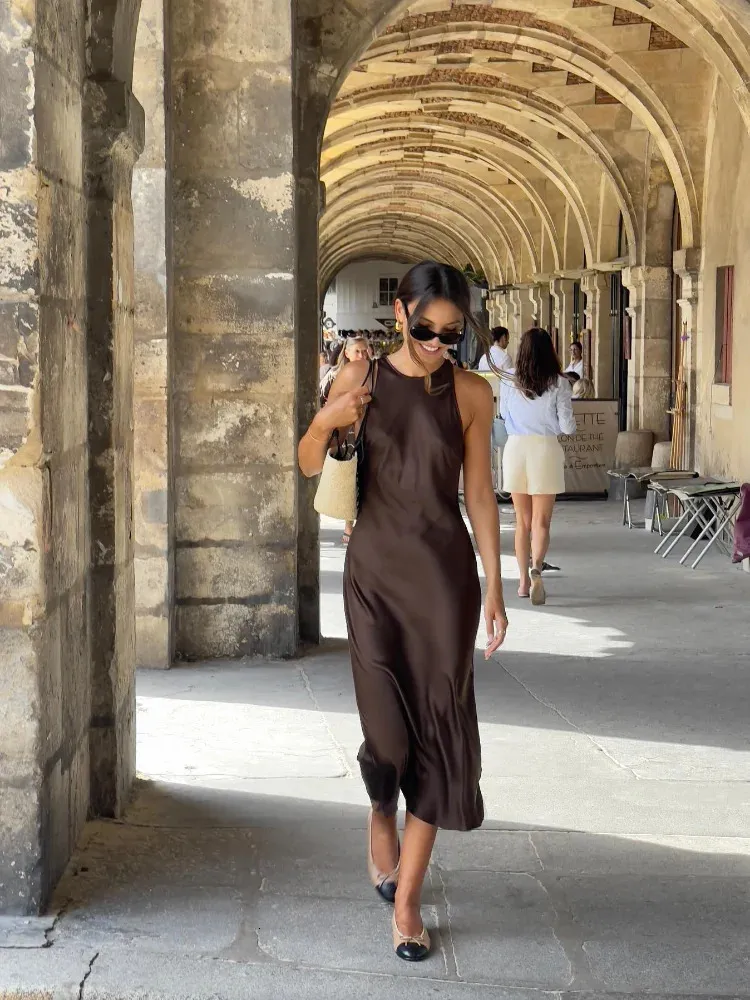 High Streetwear Women's Sleeveless Maxi Dress - Casual, Off-Shoulder, Sleeveless, Solid Color, Round Neckline - Vestidos 240808