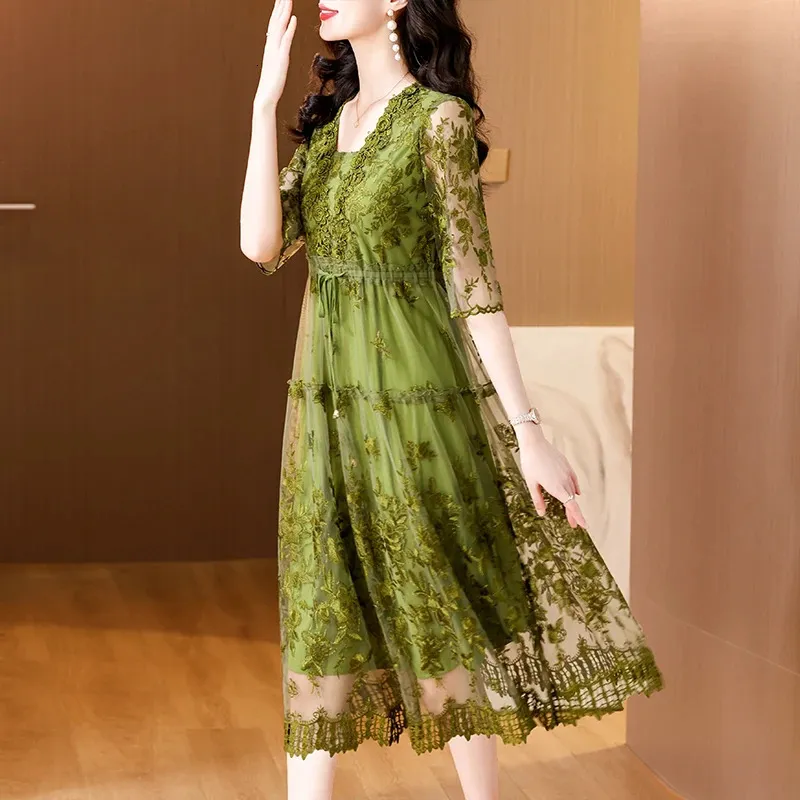 Floral Lace Overlay Silk Blend Midi Dress With Puff... From Wangge789,  $30.89 In Bulk | DHgate.Com