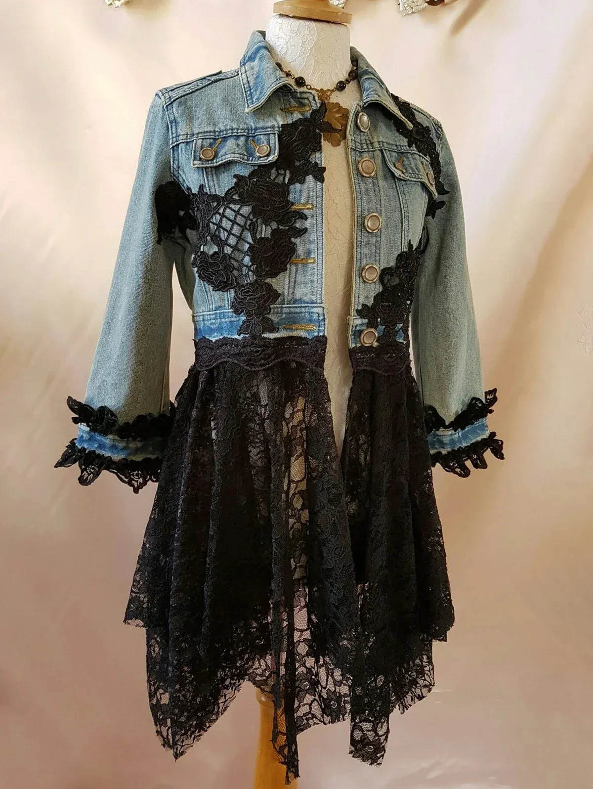 【Eaphi】PATCHWORK EMBROIDERY LACE JACKET PATCHWORK EMBROIDERY LACE JACKET