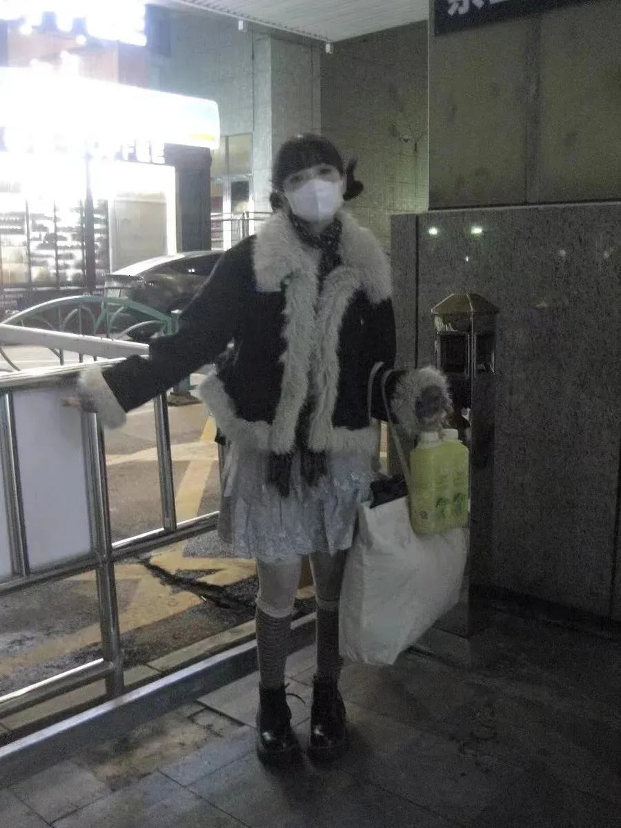 ジャケット・アウター 00s y2k DKNY Real Fur Mouton Jacket 300x300-f3-albu-jc-j-16-