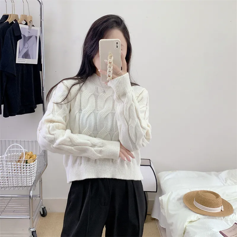 Long sleeves autumn knit top with string 5527 Long sleeves autumn knit top with string 5527