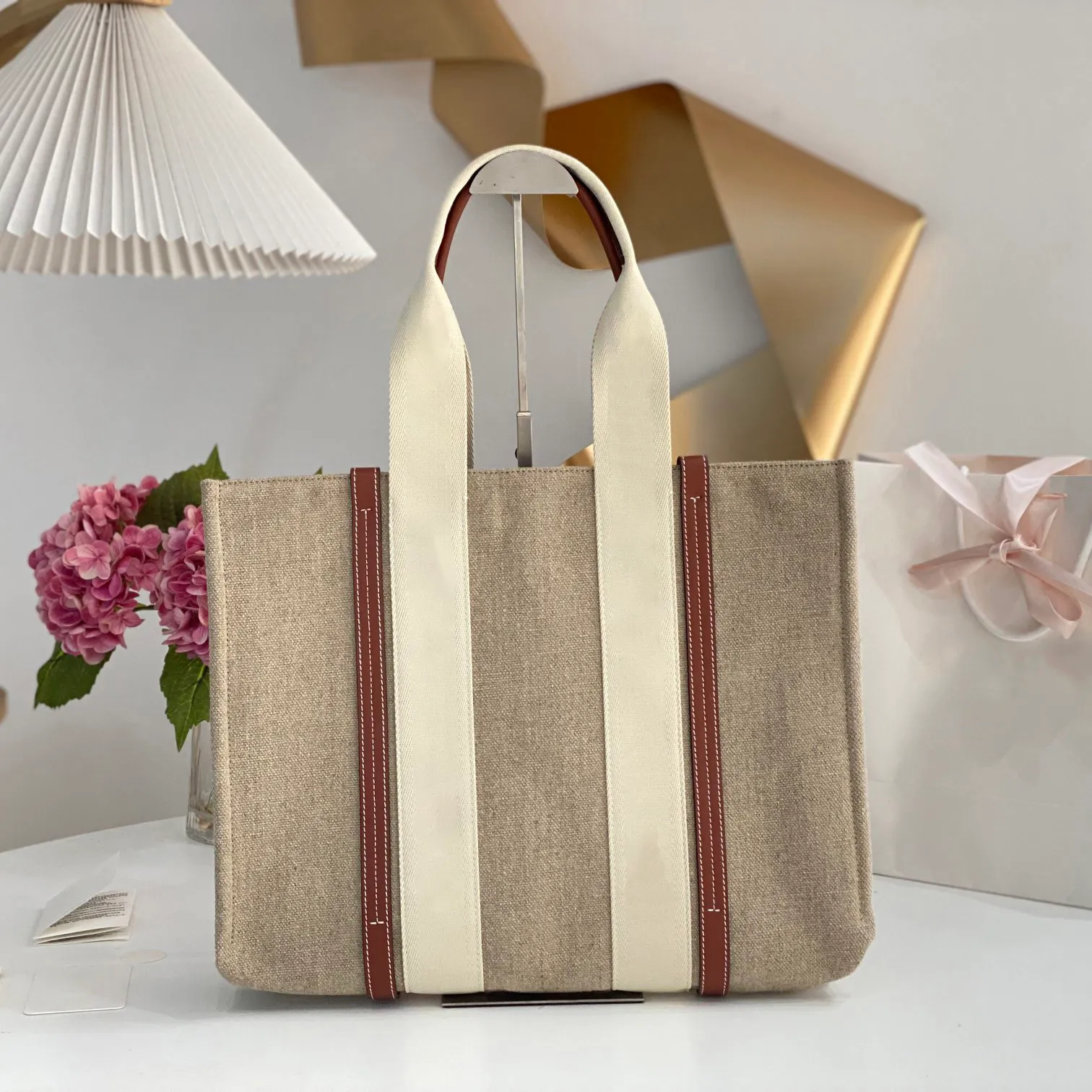 Designer Canvas Tote Bag for Women Large Capacity Letter Print Casual Shopping Bag Light Luxury 2024 Trend