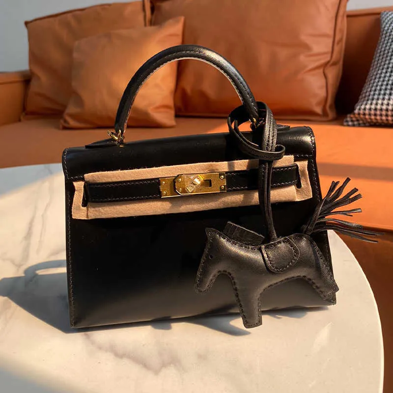 Hermes Mini Kelly Black Outfit Hermes Mini Kelly Black Outfit Shop