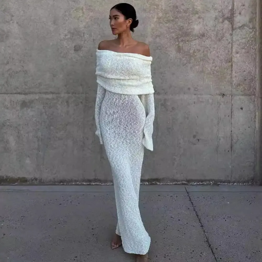 Vestido De Novia De La Playa Fuera Del Hombro: Elegante Vestido De