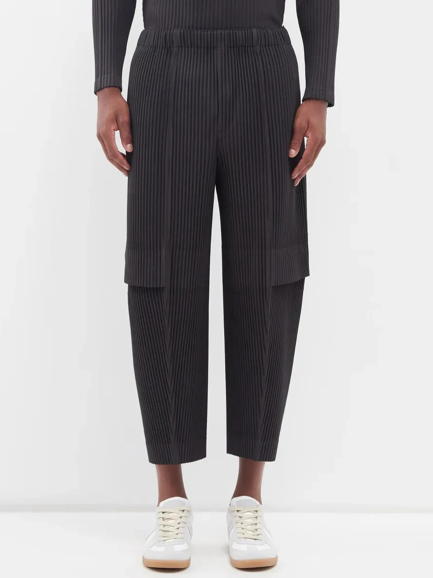 Men's Casual Straight Leg Cargo Pants with Pleated Design