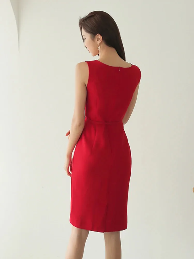 パーティードレス Belt Detail Red Sheath Dress DHgate.com:Elegant Red Belted Midi Dress: Shop Now for