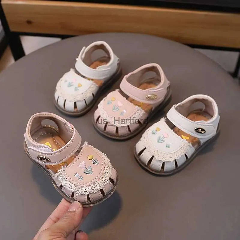 Sandalen Baby Girl 2024 Zomer Kinderen Strandschoenen Pasgeboren Eerste Stap Walker Zoete Bloem Kleuterschool Gesloten H240810 Van 3 47 DHgate