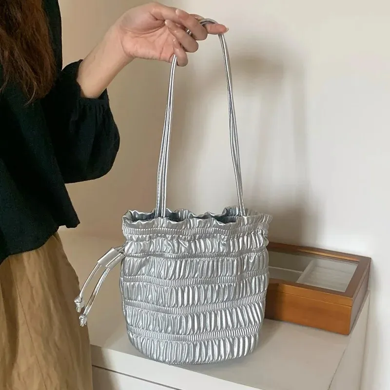 バッグ OUAT shoulder bag steel 1285x1590_220111_A1_grande.jpg
