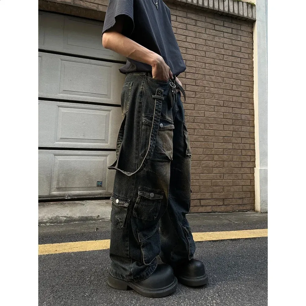 Retro Multipocket Cargo Jeans - Unisex Loose Fit, Straight Retro Multipocket Cargo Jeans - Unisex Loose Fit, Straight