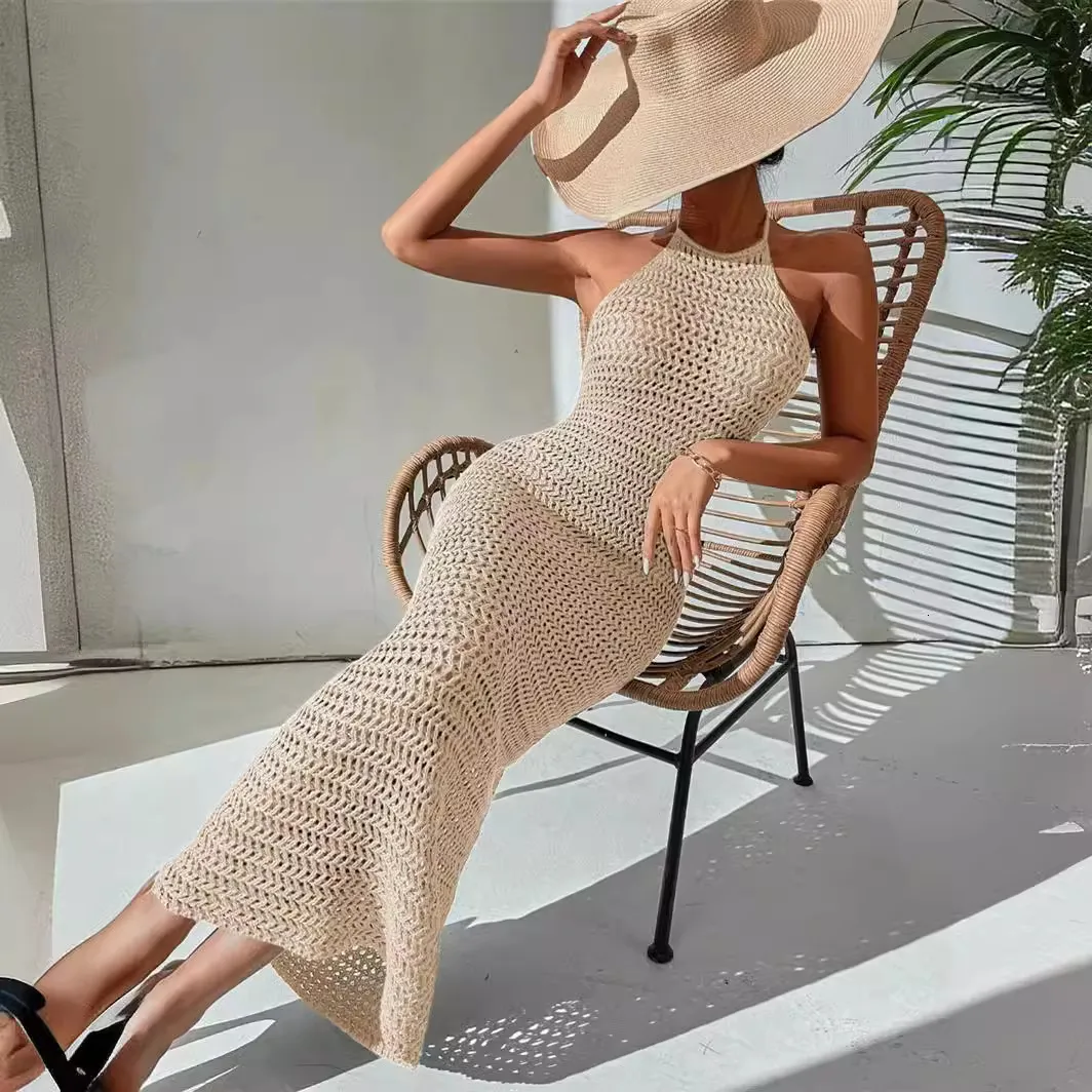 High Neck Backless Mini Dress: Slim-Fit Knitted Sweater Dress with Lace-Up  Back - Perfect for Spring and Summer