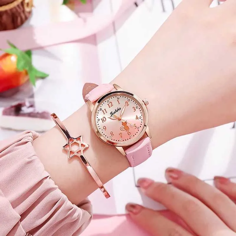 Cute Gradient Kids Watch with Rhinestones & Leather Strap  display picture 1