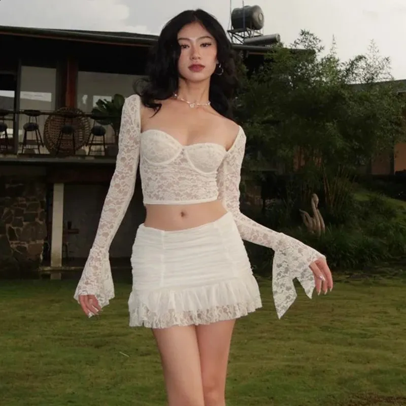 Ensemble De Jupe Et De Crop Top En Deux Pièces Elegant En Dentelle