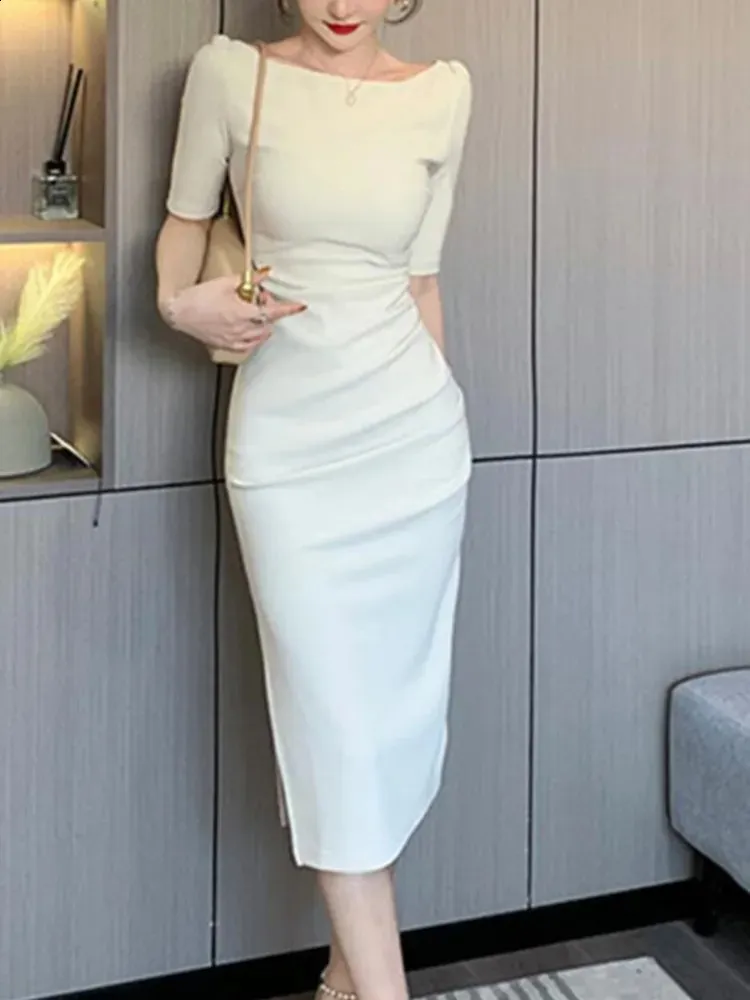 green emerald velvet dress Marilyn Black Midi Dress