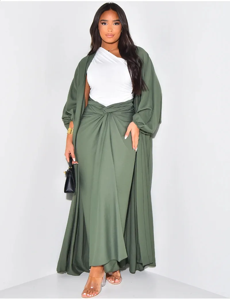 Elegant Autumn/Winter Kimono Two Piece Set For Women Long Sleeved, Casual Loose Strap Blue Maxi Skirt 240829 From Leonorastore, $41.15 | DHgate.Com Elegant Autumn/Winter Kimono Two Piece Set For Women Long Sleeved, Casual Loose Strap Blue Maxi Skirt 240829 From Leonorastore, $41.15 | DHgate.Com