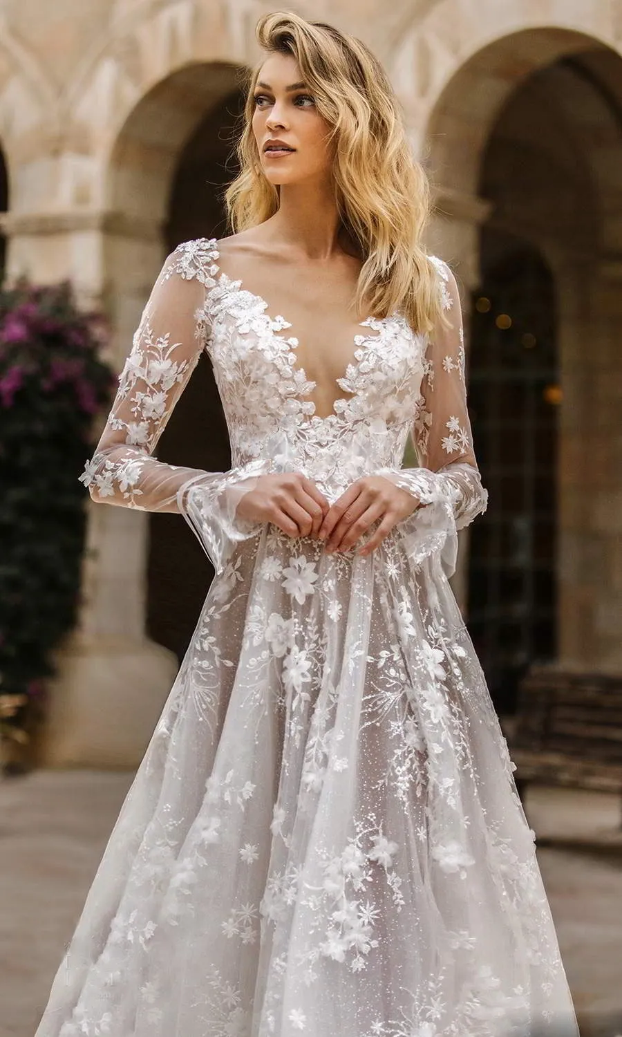 送料関税込■Mac Duggal■ハイネック■Vネックタイトドレス■ DHgate.com:Elegant A-Line Wedding Dress: Long Sleeves, V