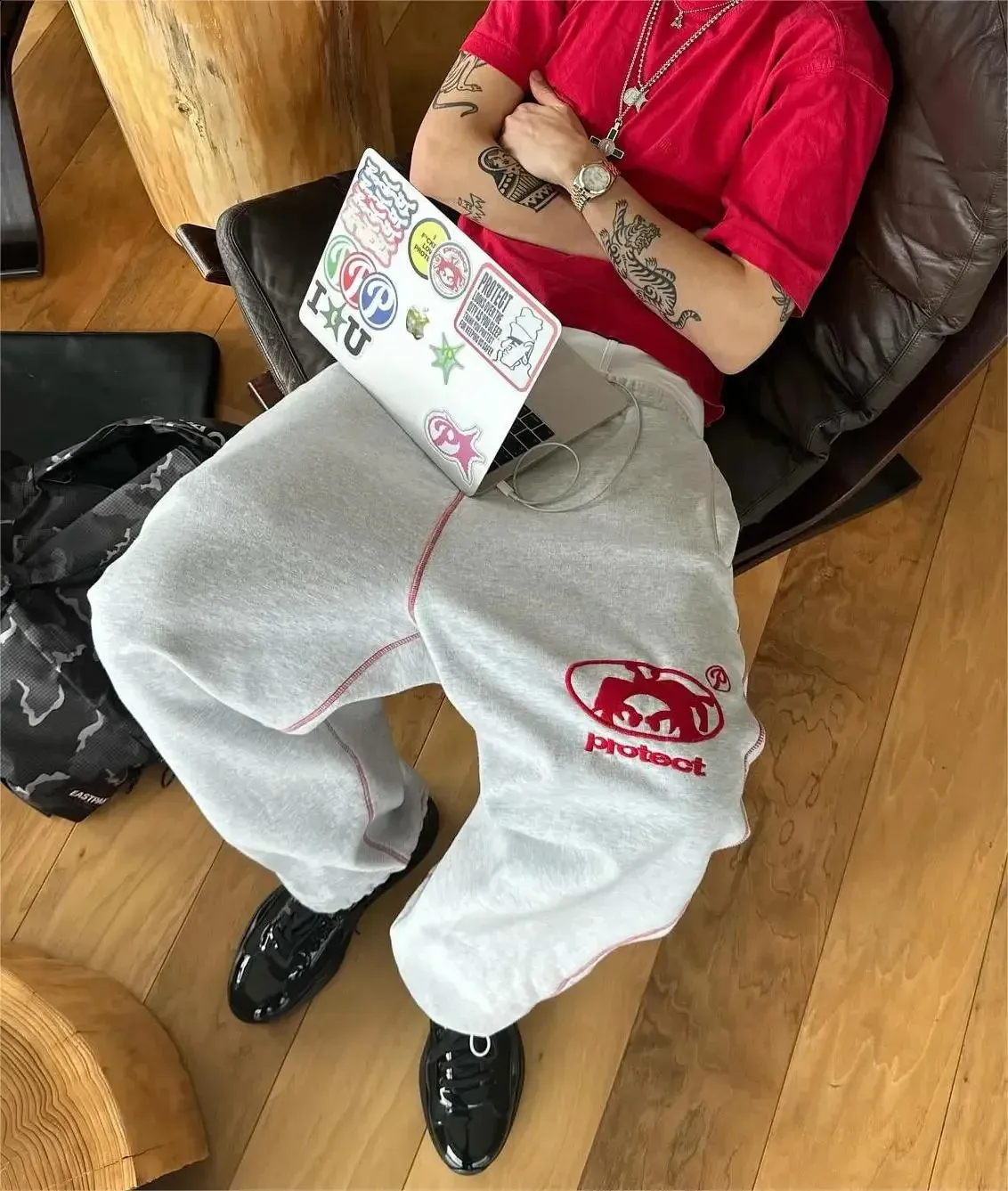 パンツ BEEDEN EMBROIDERY LOOSE SWEAT PANTS BLUE BEEDEN EMBROIDERY LOOSE SWEAT PANTS BLUE