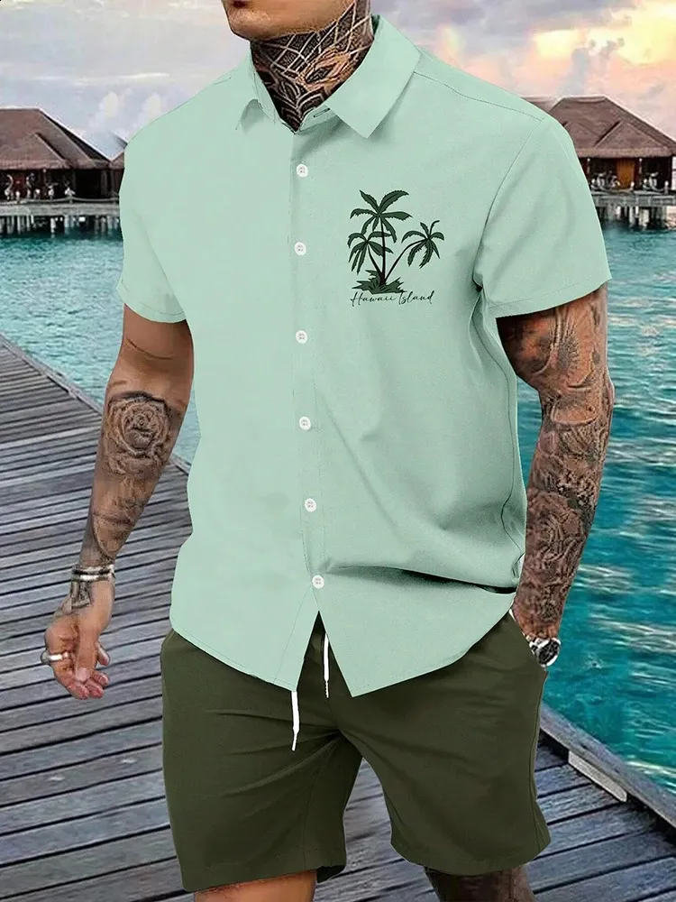 Men's Hawaiian Short-Sleeved Shirt and Shorts Set