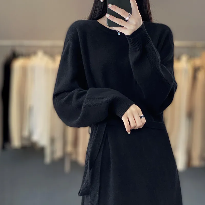 Knitted Dress with Waist Cinched sweater and Long Skirt for Mature Autumn and Winter Style