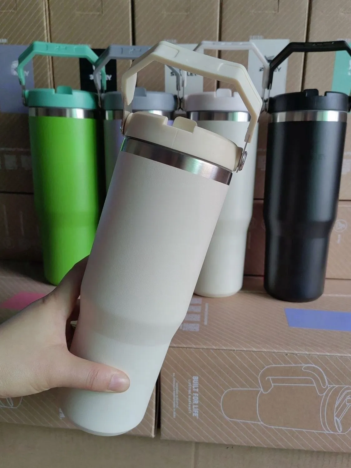 Gobelet Avec Poignée: Gobelet Isolé En Acier Inoxydable Diamant De 40oz Avec Paille De Couvercle Tasse De Voyage De Voiture Bling Tasse Termos Du 4,08 € | DHgate