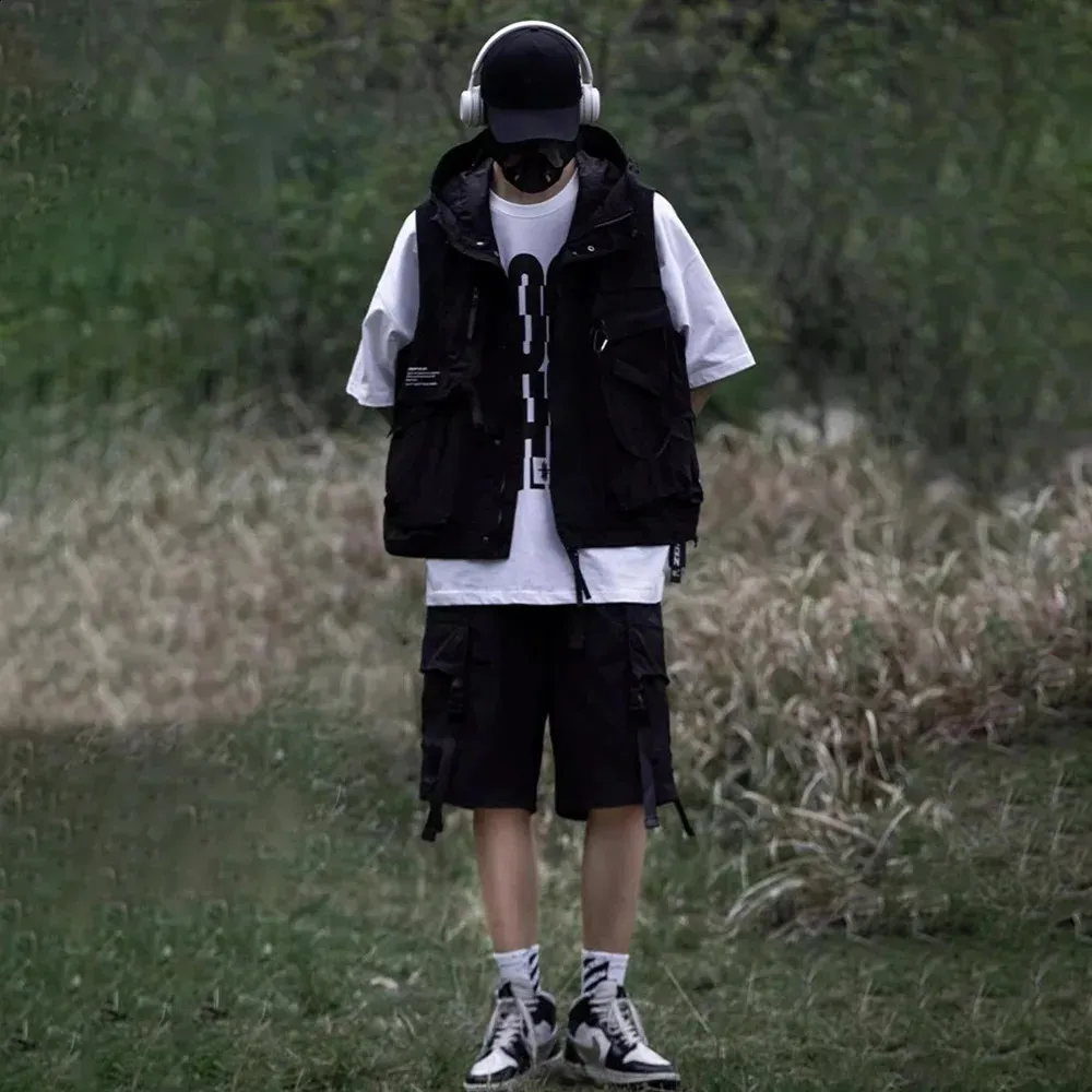 DHgate.com:Y2K Hooded Vest: Summer Thin Tactical Waistcoat
