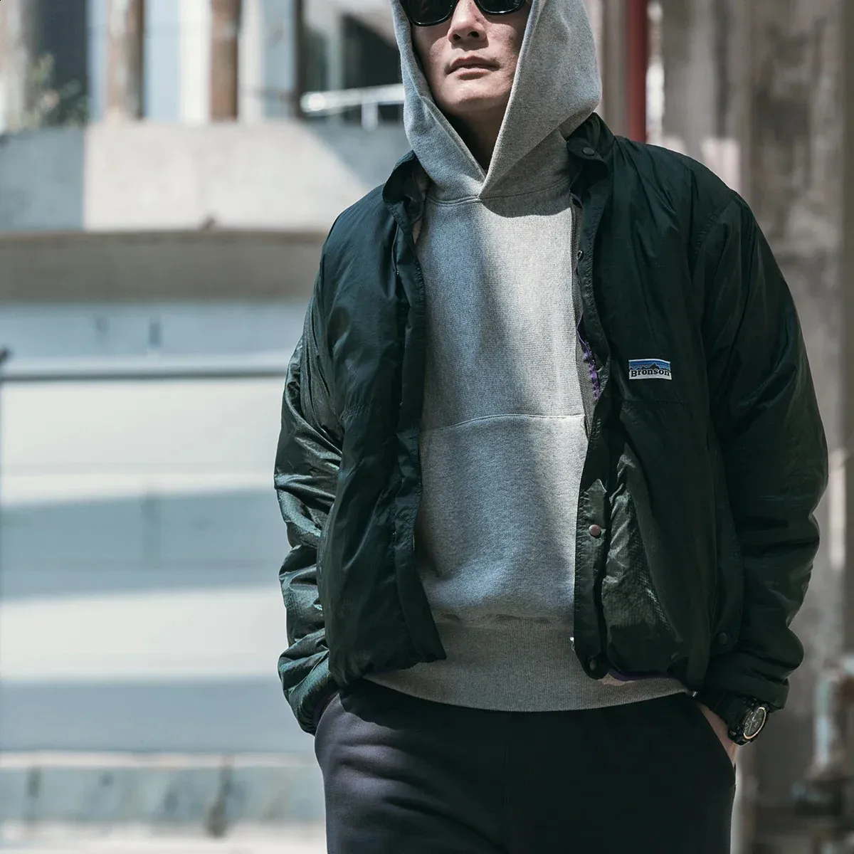 Reversible Sherpa Fleece Jacket: Vintage Style, Zip Up