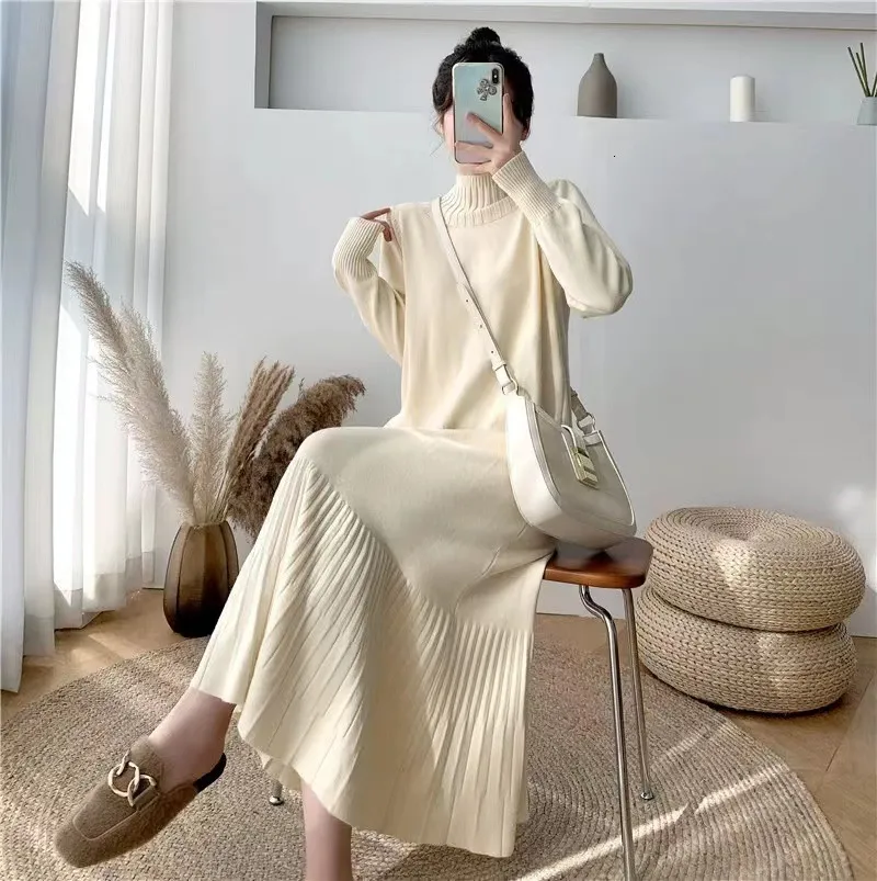 Long-Sleeved Knee-Length Knitted Woolen Dress for Women