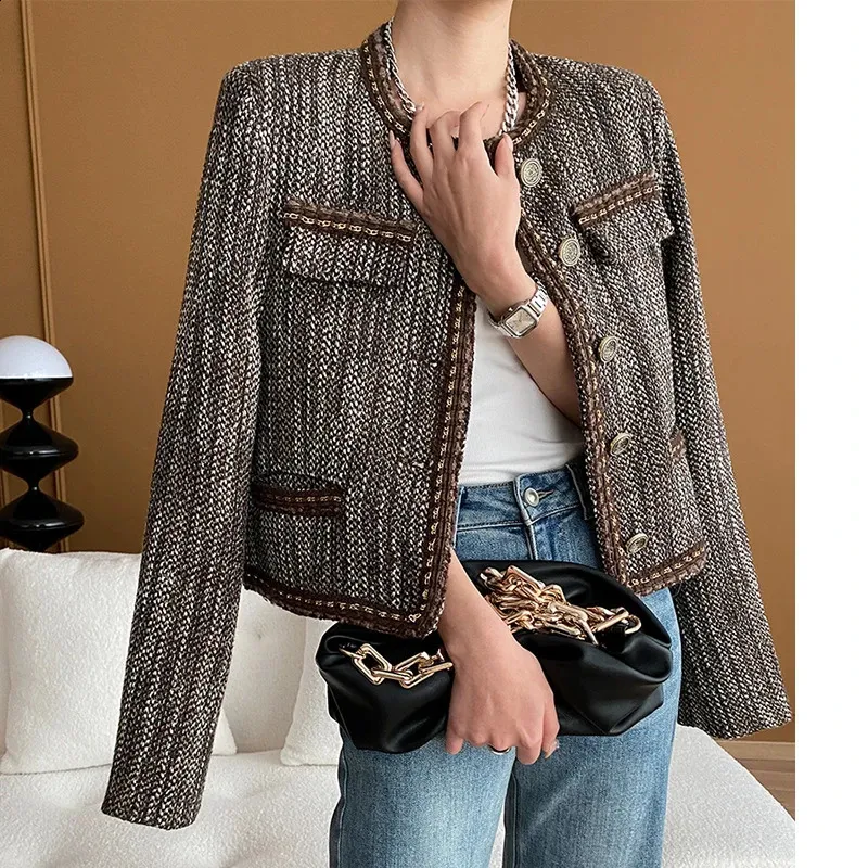 DHgate.com:Classic Tweed Jacket: Womens Cropped Wool Blend