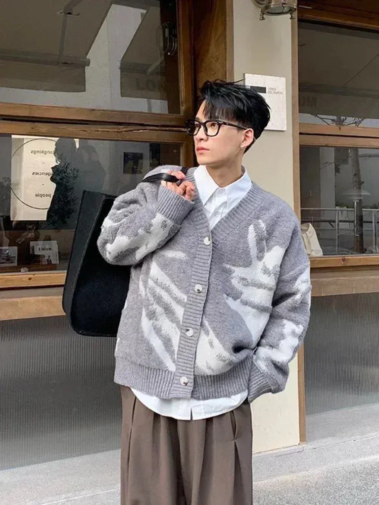 トゥジュー V-neck loose fit boy 's cardigan Double-Breasted