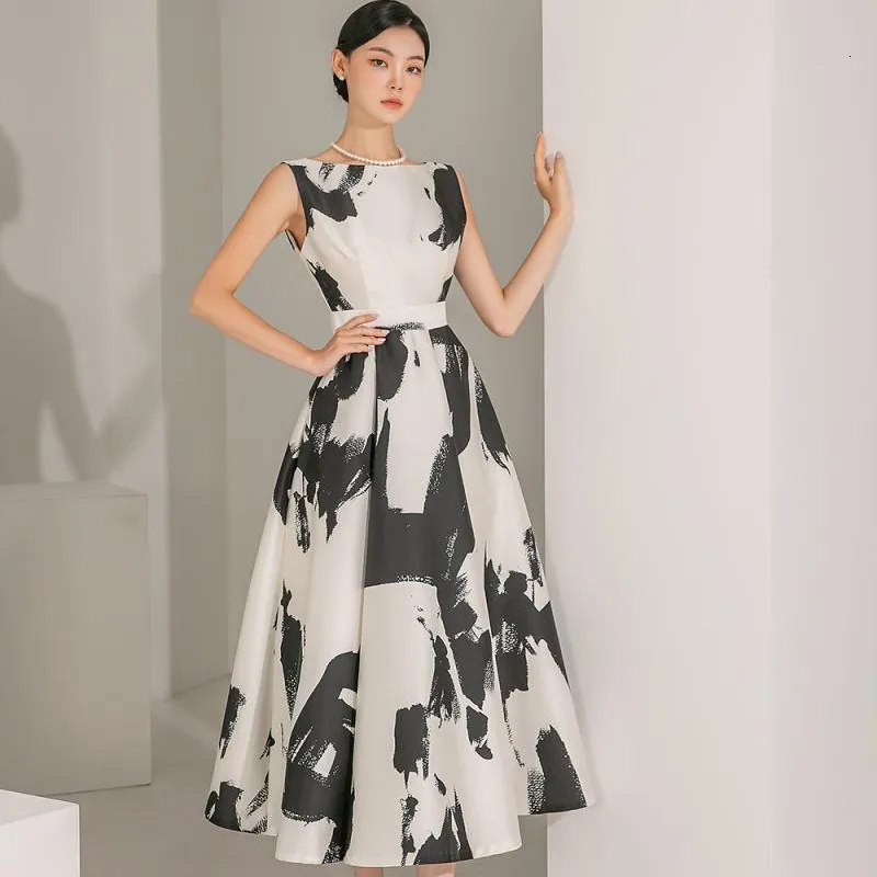 knee length dresses for ladies large swing A-line umbrella dress – remulia main image 1