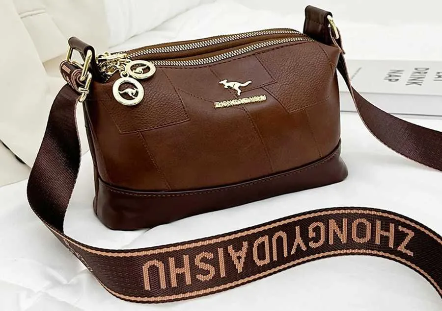 ショルダーバッグ・ポシェット CASADEI Woman Crossbody bags Brown Women's Stylish Leather Crossbody Bag