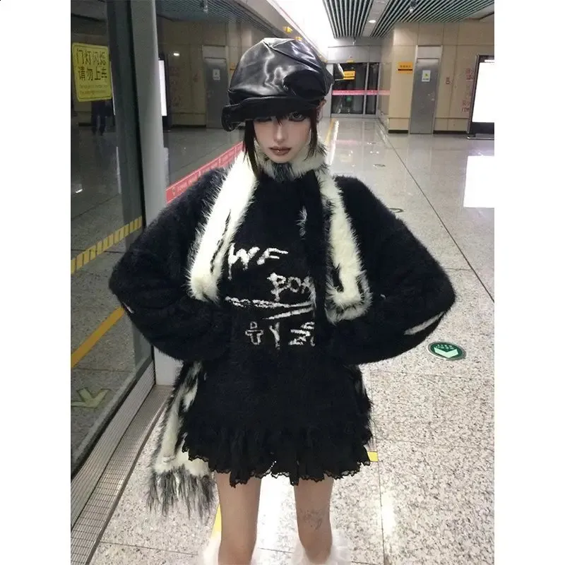 【Y2K】Fuzzykon プレデタースリーブスキン ブラック Y2K】Fuzzykon プレデタースリーブスキン ブラック Fuzzykon