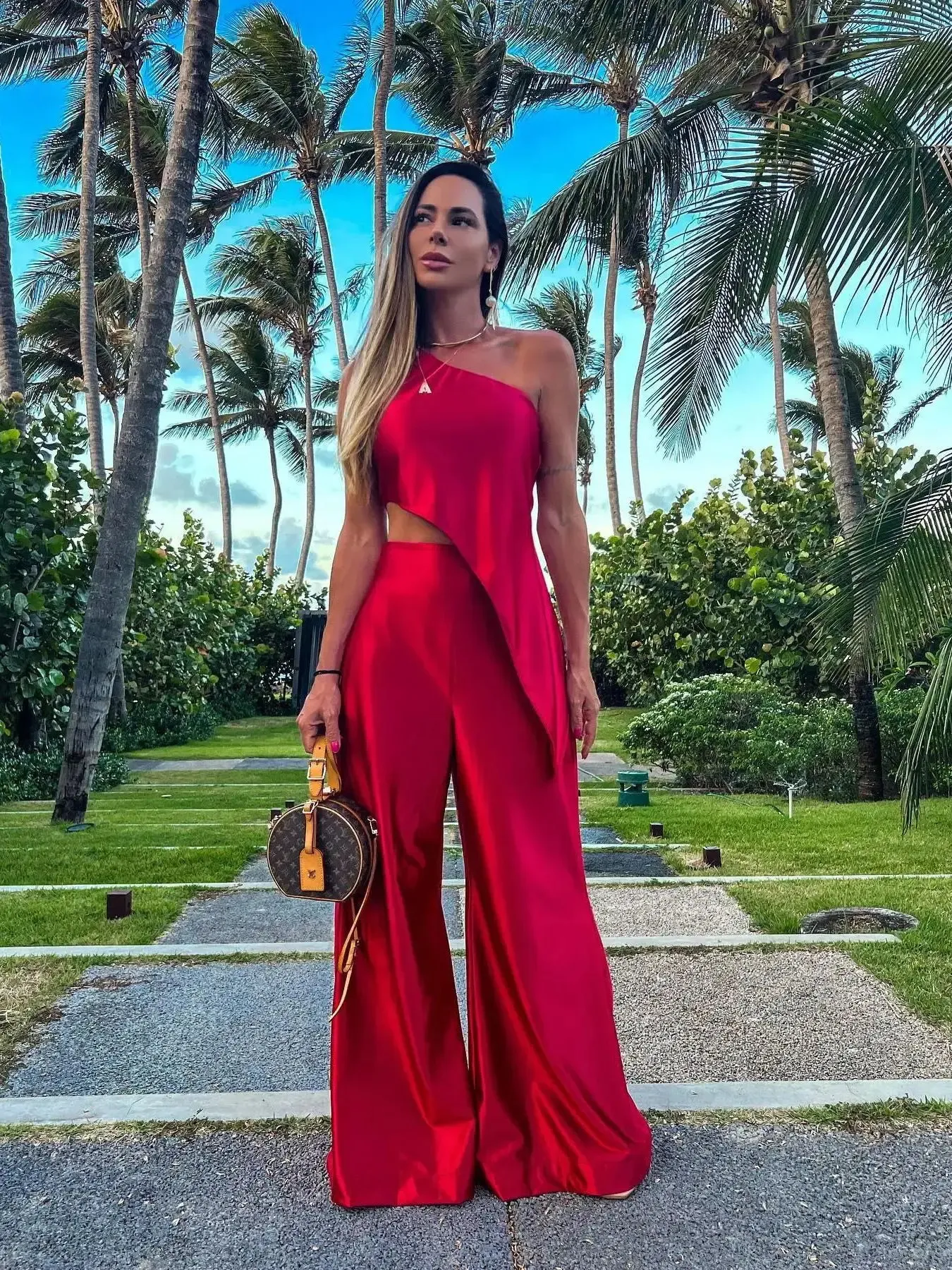 Summer Pant Suits Ladies, Solid Sleeveless Skew Collar Top With