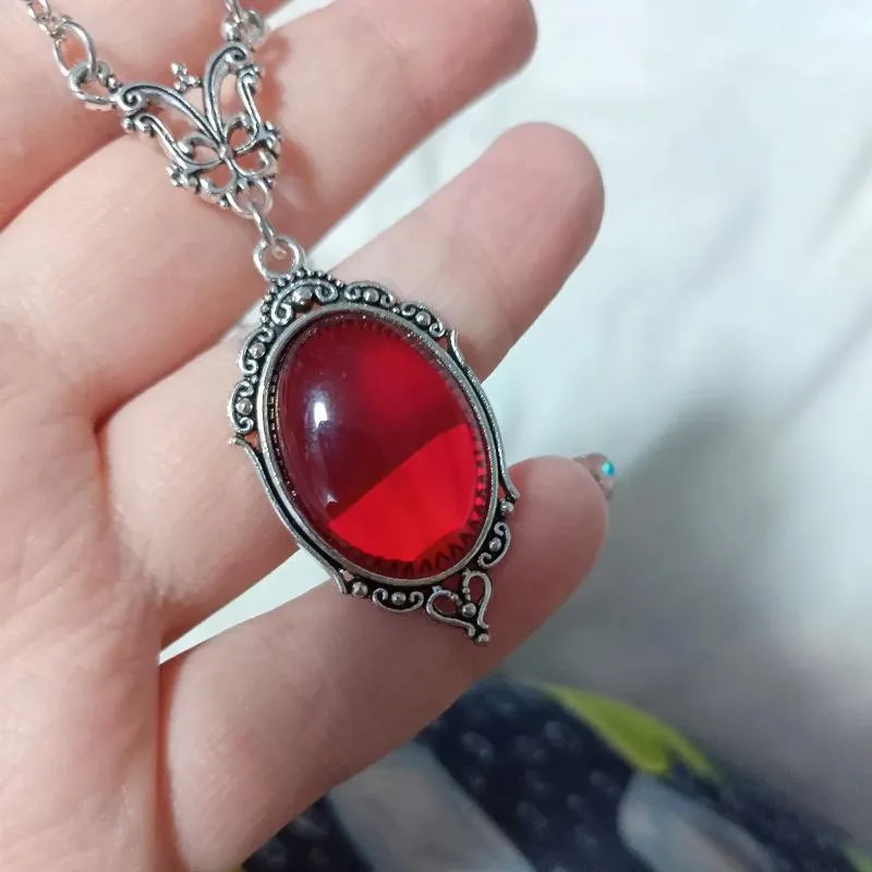 Vintage Gothic Blood Red Zircon Ruby Pendant Necklace For