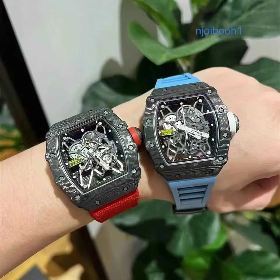 Montres de luxe suisse masculine Chronographe automatique Ultra Lightweight  11-03 Watch 35-02 Mens en fibre de carbone Hollow Tourbillon Mechanical