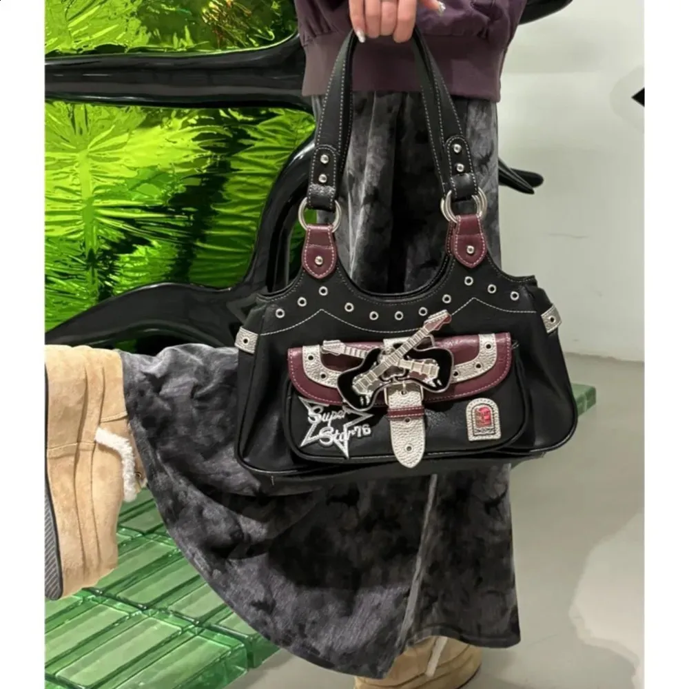 Sac à Main Vintage En Cuir Noir Patchwork - Style Rétro Années 80 - Poignée Supérieure - Occasion Très Bon état