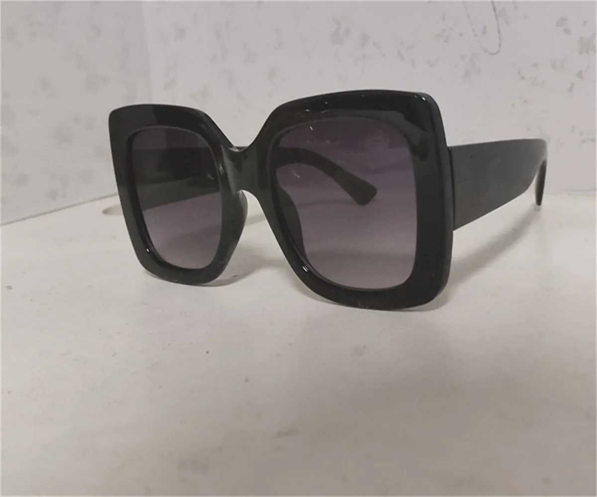 Yves Saint Laurent - Occhiali da Sole Classic SL 28 con Montatura Quadrata Arrotondata - Nero