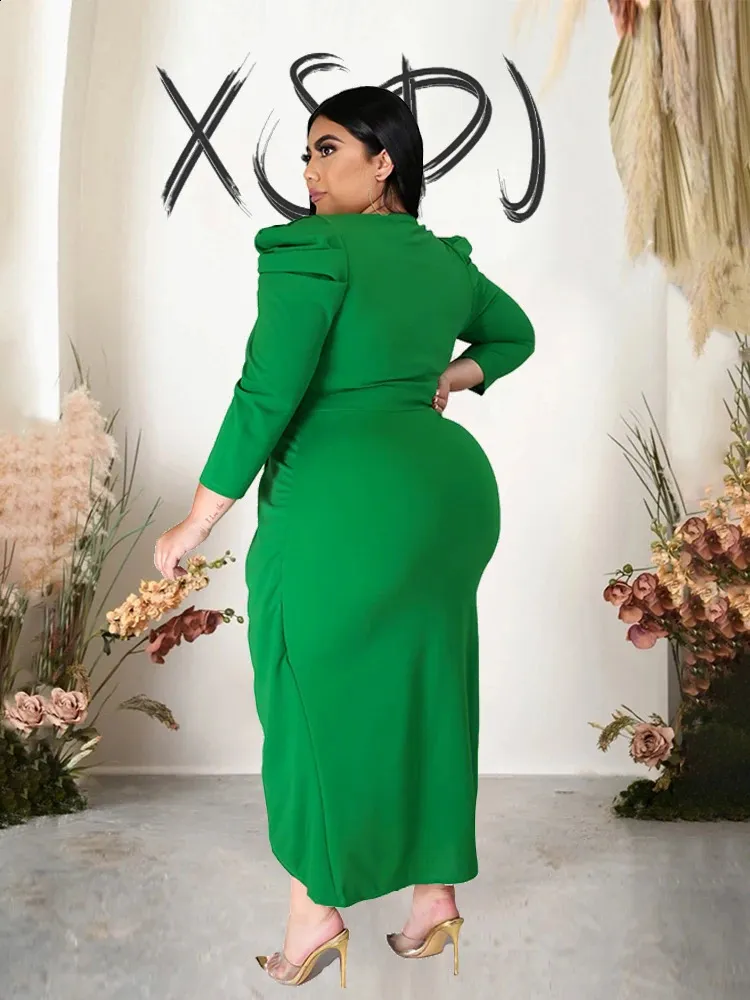 green dress for chubby women Plus Size Lesleyanne Midi Dress- Green 1X / Green at Curvy Sense main image 0