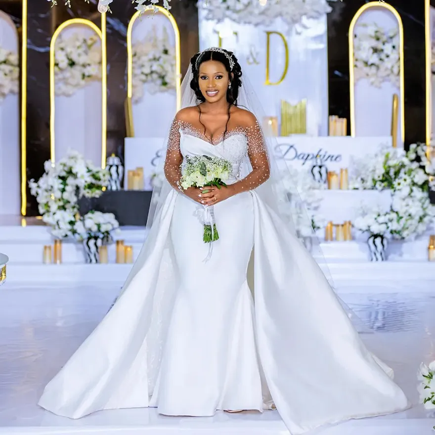 Ahorra a lo Grande en Compras al por Mayor de Vestido De Novia De Sirena De  Manga Larga Con Tren Desmontable Vestidos De Novia Estilo Sirena, Vestido 