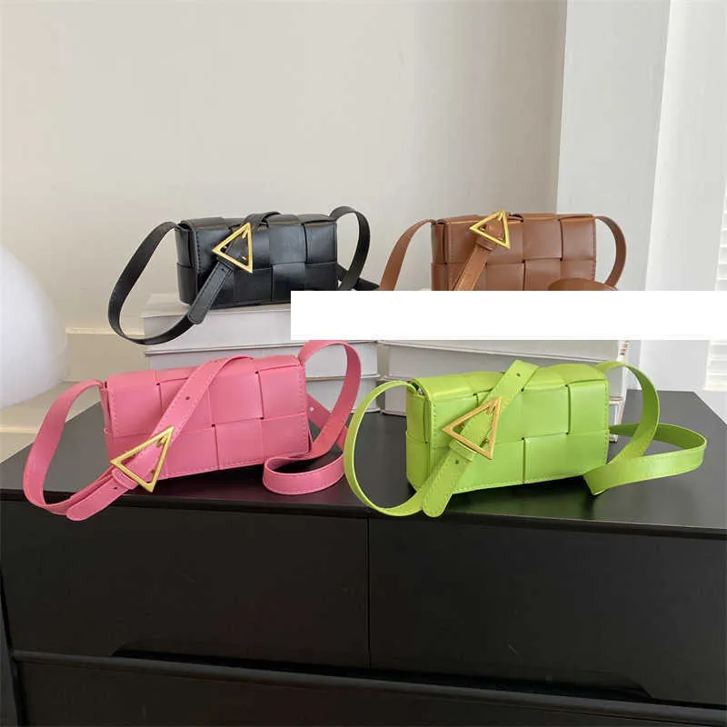 Top Grade Designer Bags 2024 Spring New Tofu Small Square Bag Fashionable Crossbody Bag Candy Color Minimalist Unique Design Bags with Real Logo