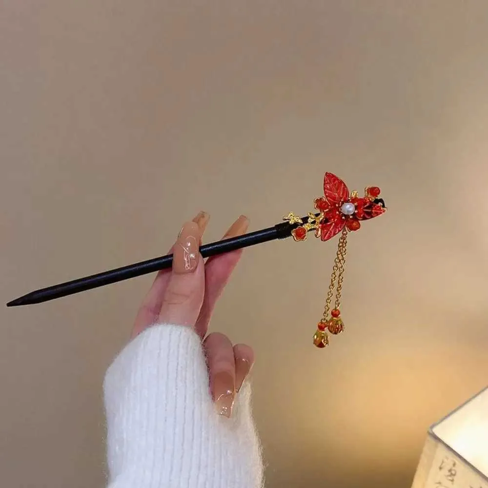 Vintage Red Rose Hair Stick - Retro Chinese Hairpin with  display picture 1