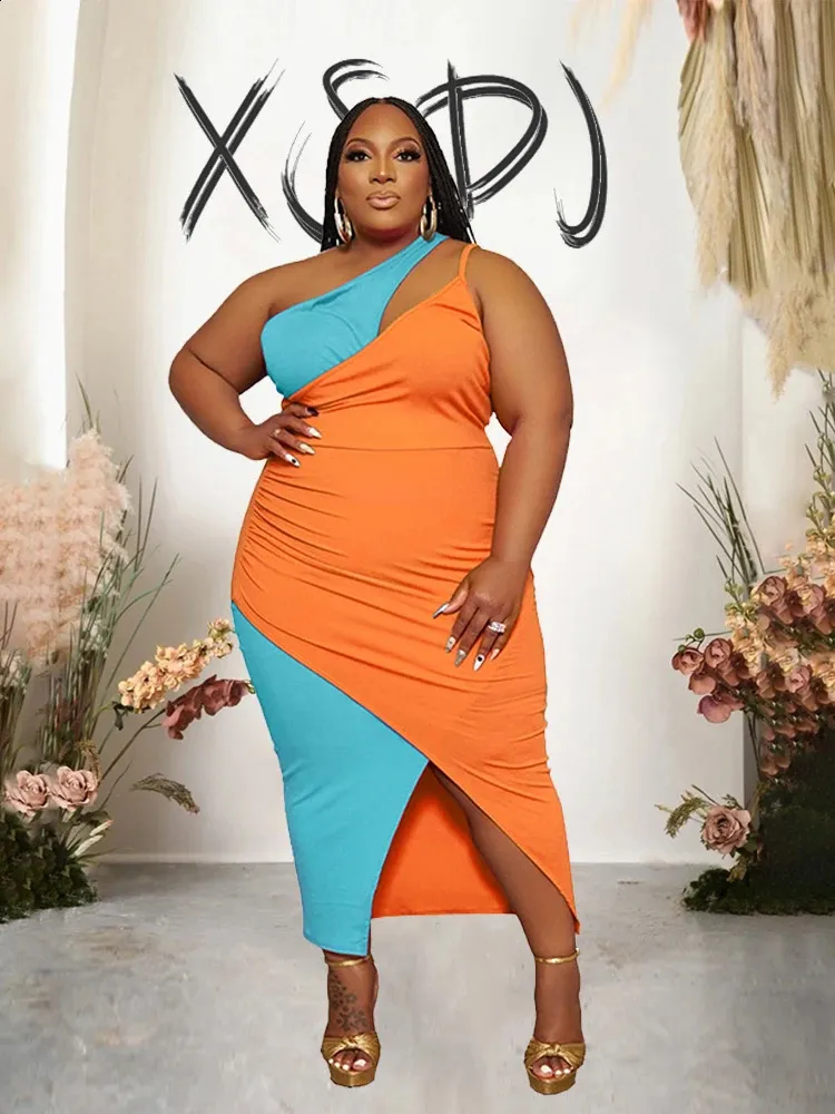 Elegant and Graceful Pink and Blue Strapless Dress with Floral Pattern. Plus Size Summer Dress: Elegant Long Evening Dresses Plus Size Chic  Backless Maxi Dress For Women, Bodycon Fit, Lightweight Fabric From  Mysticastore, $29.59 | DHgate.Com