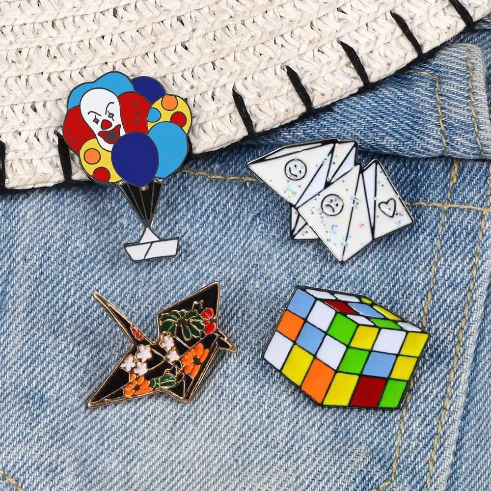 5 Pcs Cartoon Character Brooch Set Cute Hello Kitty