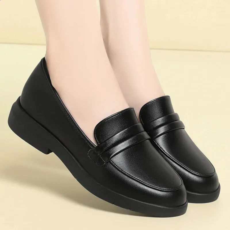 chinese dress ladies Sole Bliss Women's Ballet Flats Lola: Black Suede US 11
